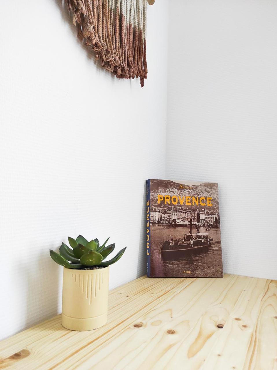 Le Cosy Valcros, Design Et Confort Aix-en-Provence Exterior foto